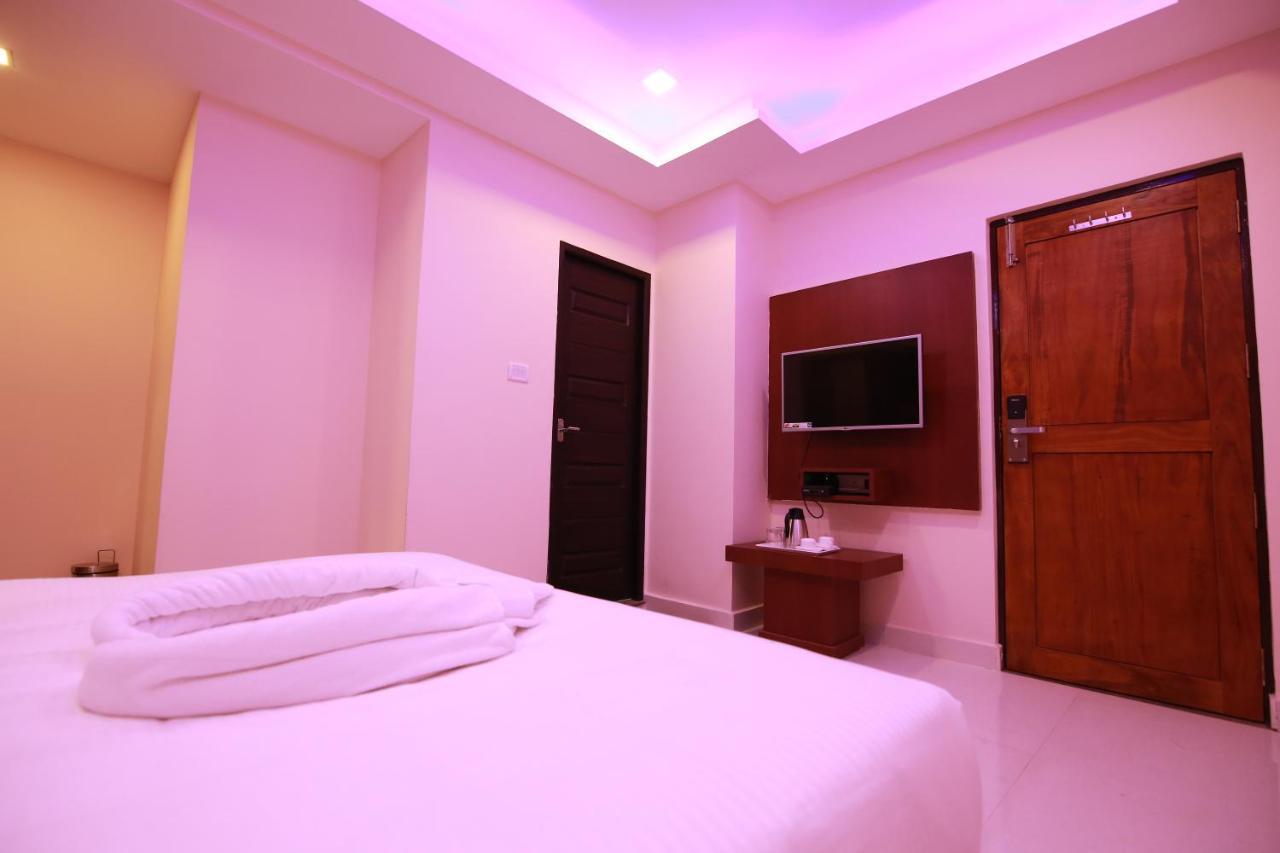 Hotel Apple Suites Bangalore Dış mekan fotoğraf