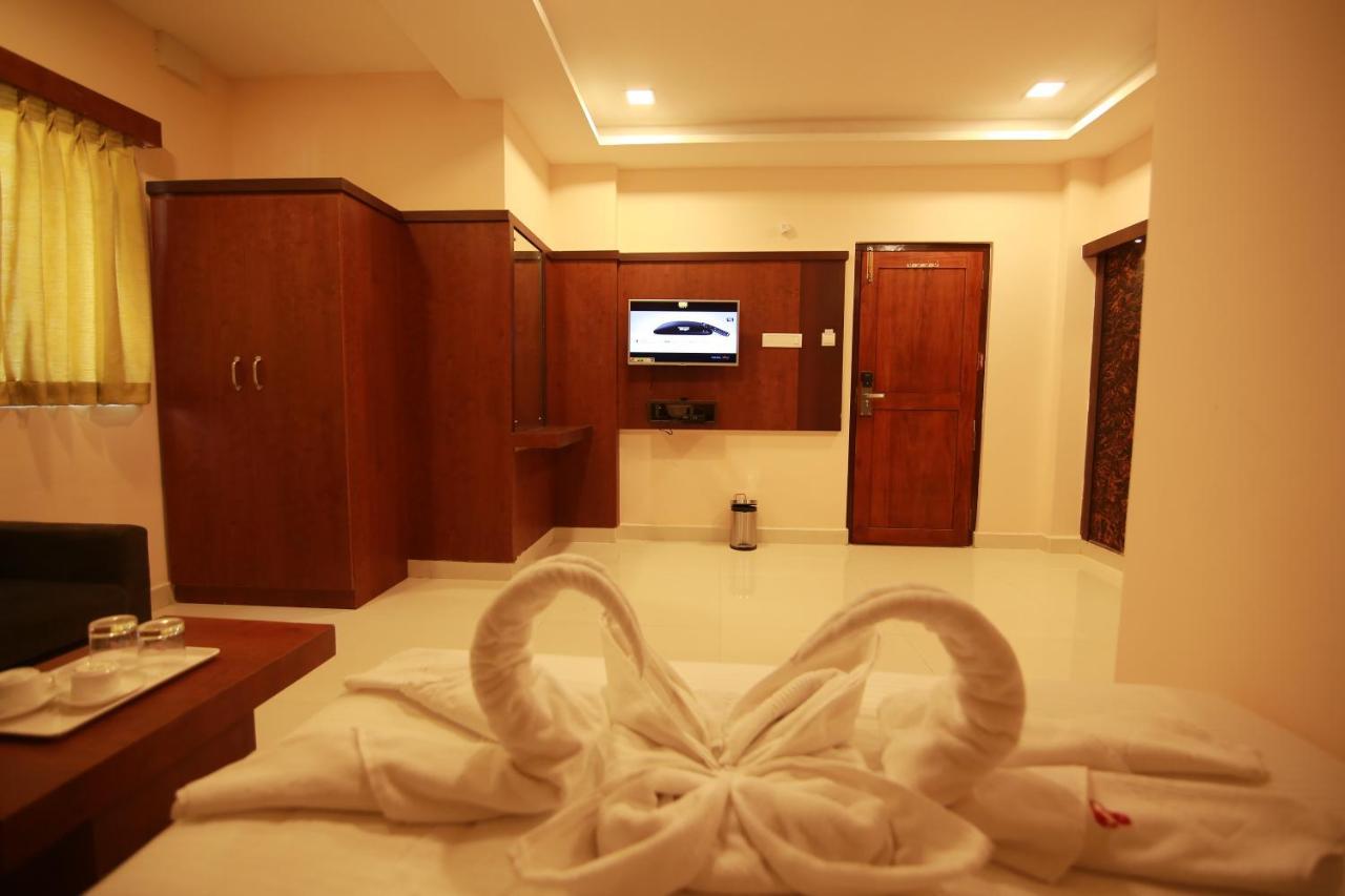 Hotel Apple Suites Bangalore Dış mekan fotoğraf
